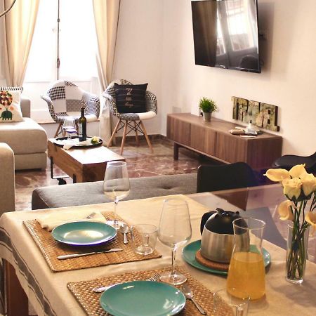 Gatu Premium Villa Aramburu, " Preferente Mayores De 25 Anos Y Familias " El Puerto de Santa María Esterno foto