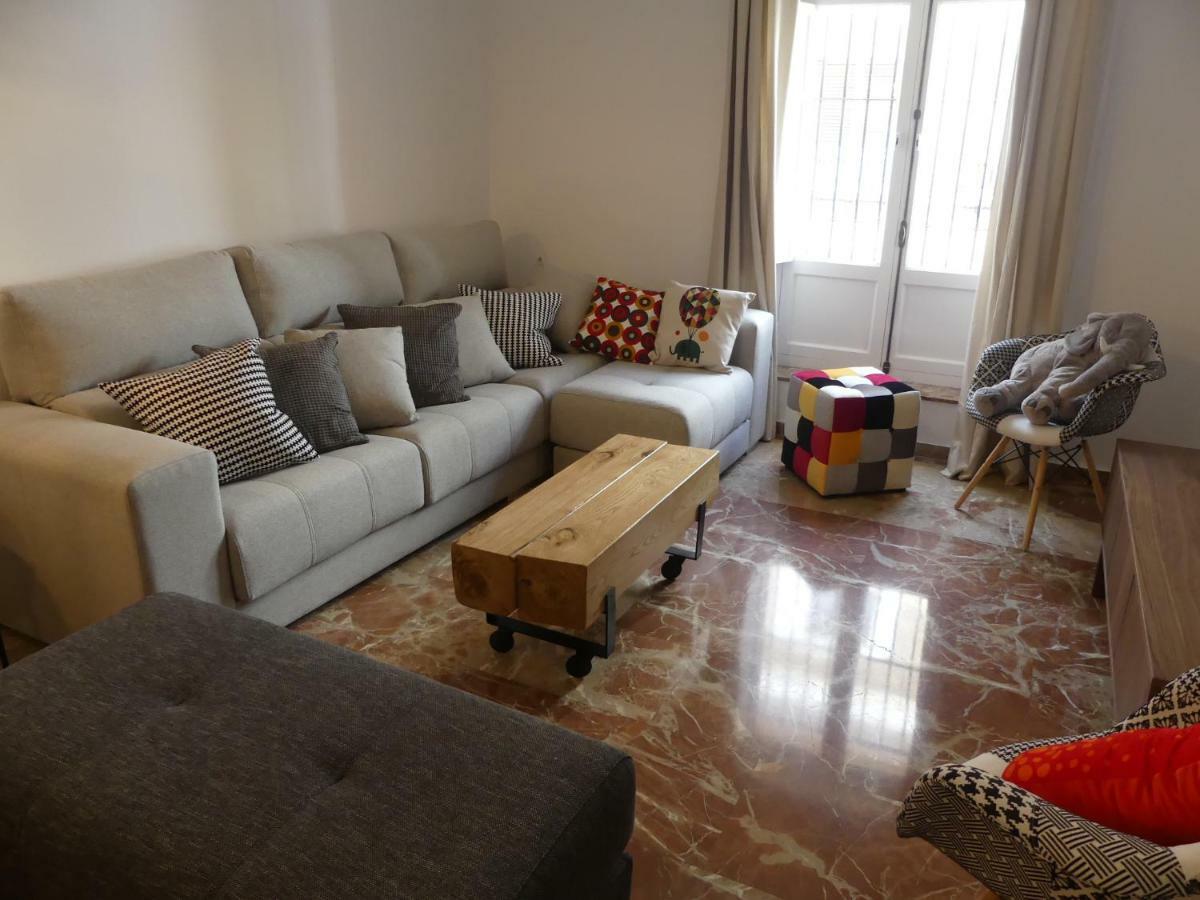 Gatu Premium Villa Aramburu, " Preferente Mayores De 25 Anos Y Familias " El Puerto de Santa María Esterno foto