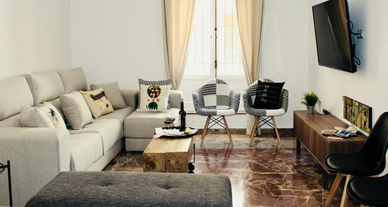 Gatu Premium Villa Aramburu, " Preferente Mayores De 25 Anos Y Familias " El Puerto de Santa María Esterno foto